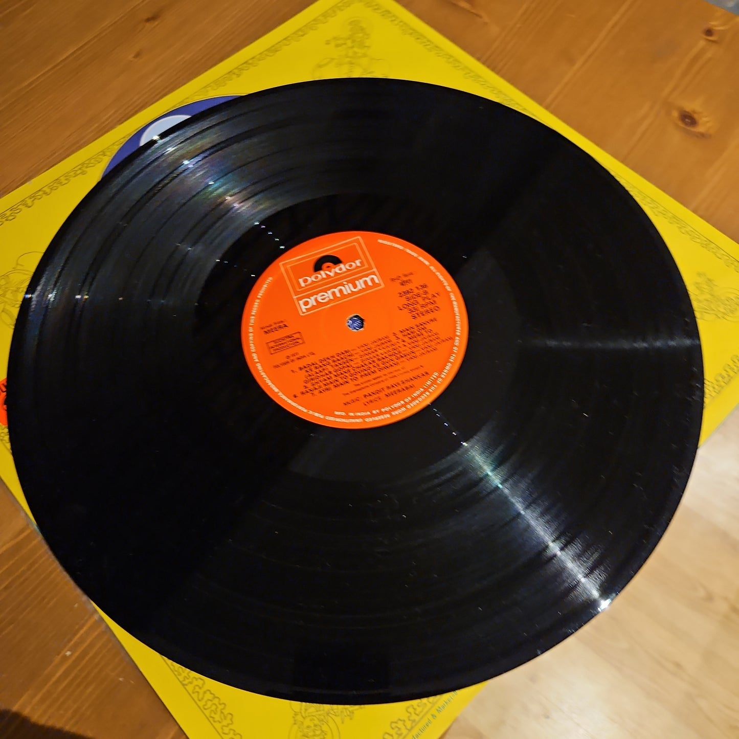 Meera - Ravi Shankar and Gulzar classic in multifold in excellent condition