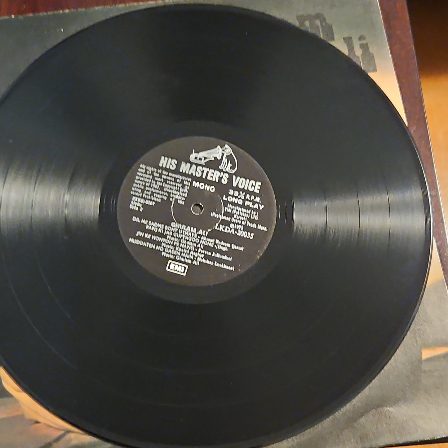 GHULAM Ali -Ghulam Ali LKDA20035..in near mint almost new