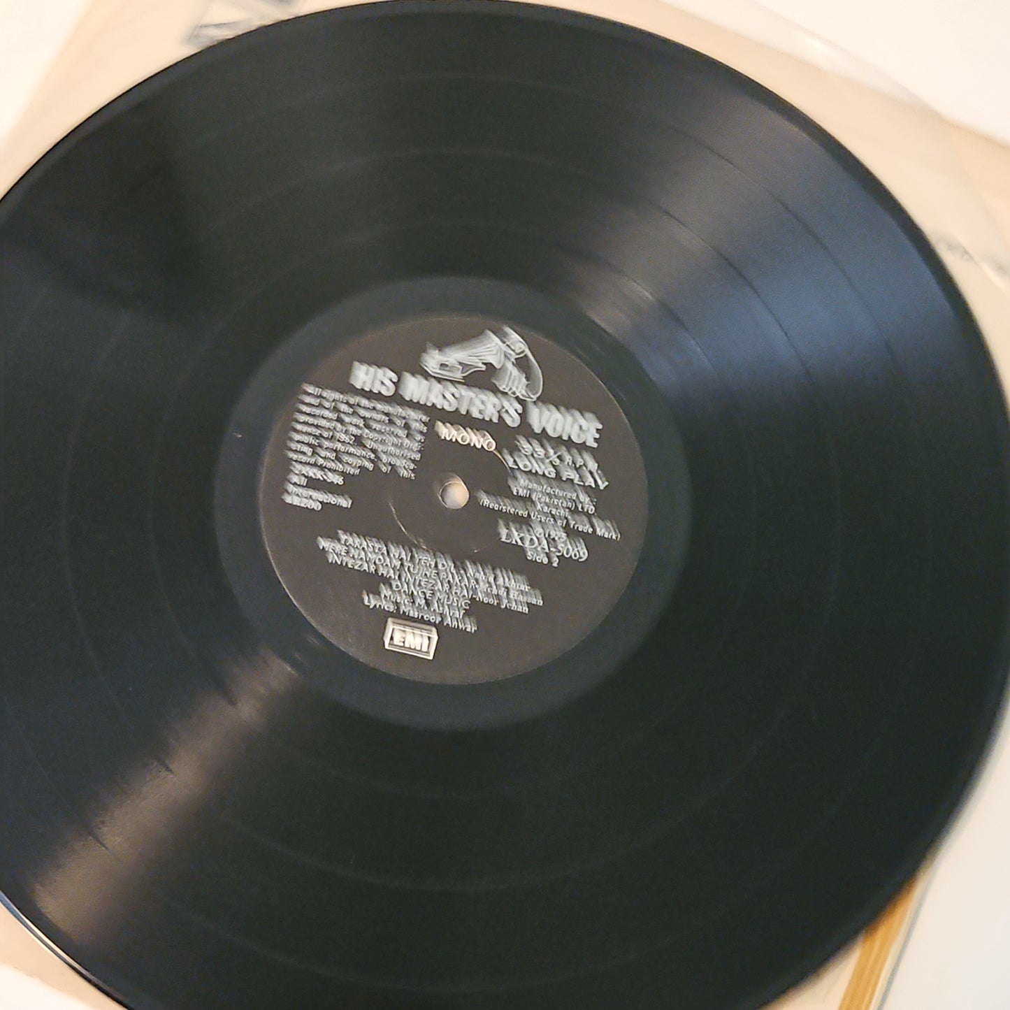 ARZOO - M. ASHRAF and ANWAR Original soundtrack in Near Mint condition