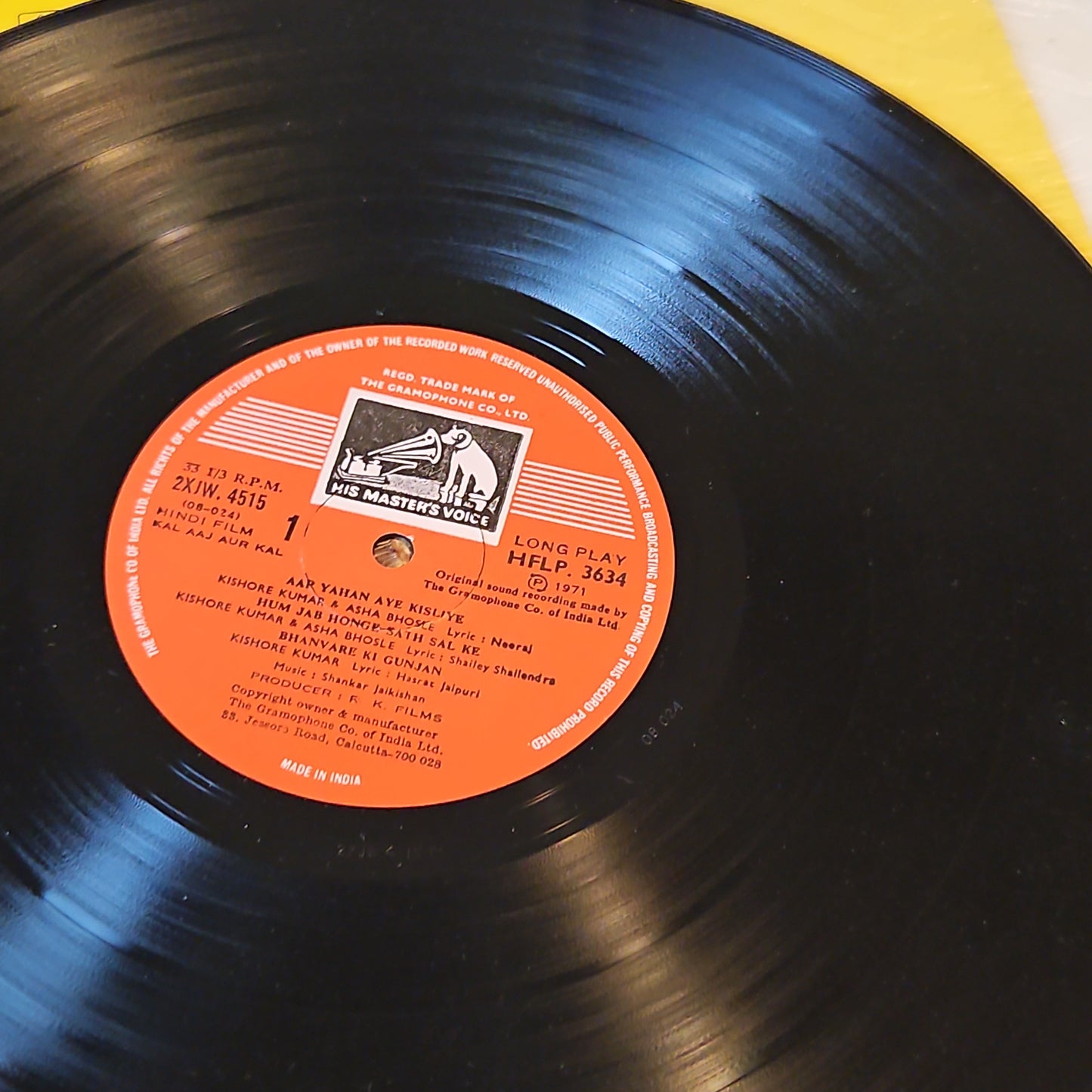 Kal Aaj aur kal - Shankar jaikishan and Raj Kappor superhit- reissue in near mint