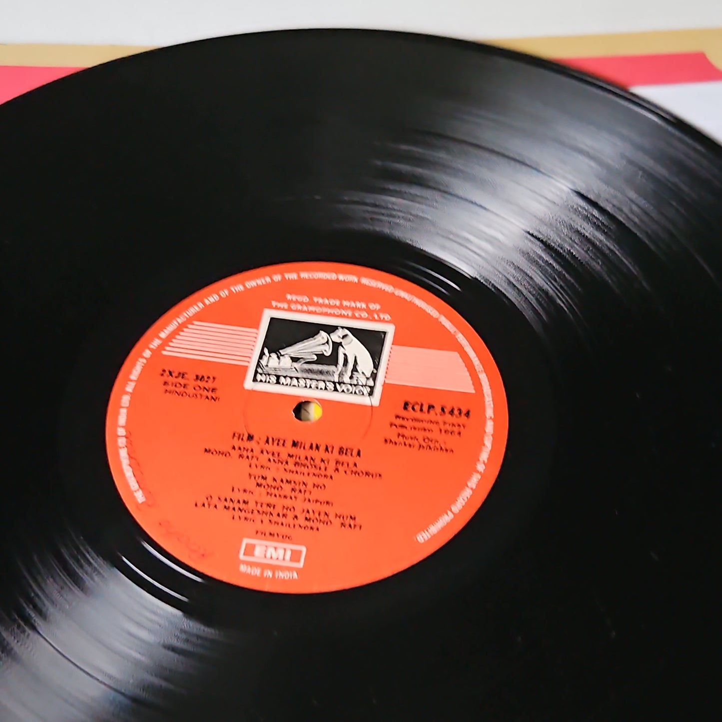 Ayee Milan Ki Bela - Music by Shankar Jaikishan in near mint