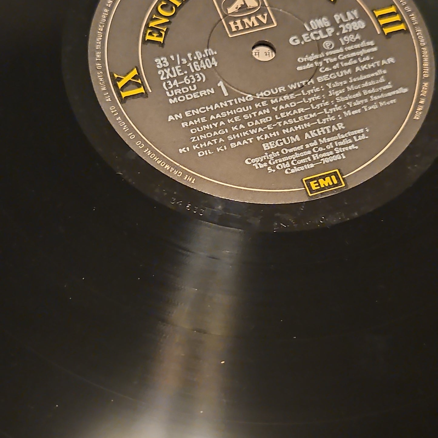 Begum Akhtar - An Enchanting Hour of Ghazals in gatefold in Near Mint