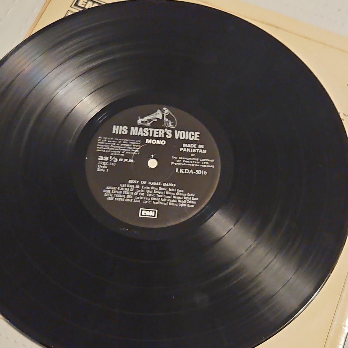 Best of Iqbal Bano HMV pressing in near mint