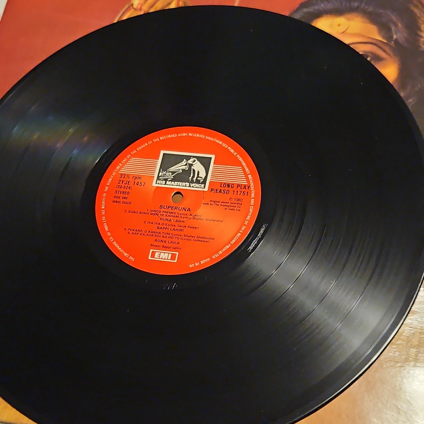SUPERUNA - Runa Laila Superhit album in Supreme stereo Recorded in London in near mint