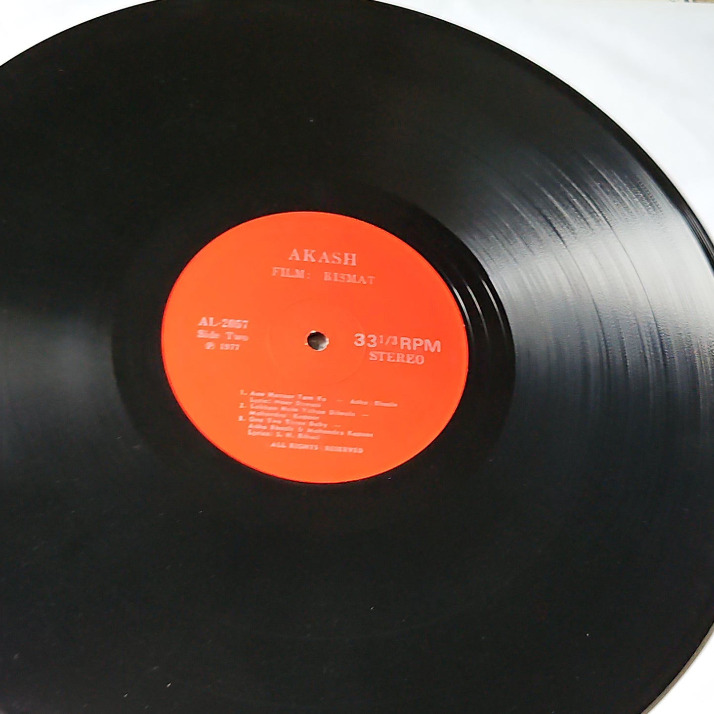 Kismat - Rare O P nayyar Rare record in Akash pressing - Near mint Pristine. Play as good as angel - from personal collection