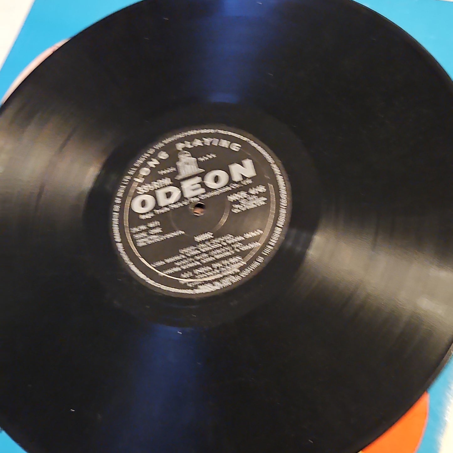 Dil daulat Duniya - Shankar jaikishan 1st Edition Odeon in excellent