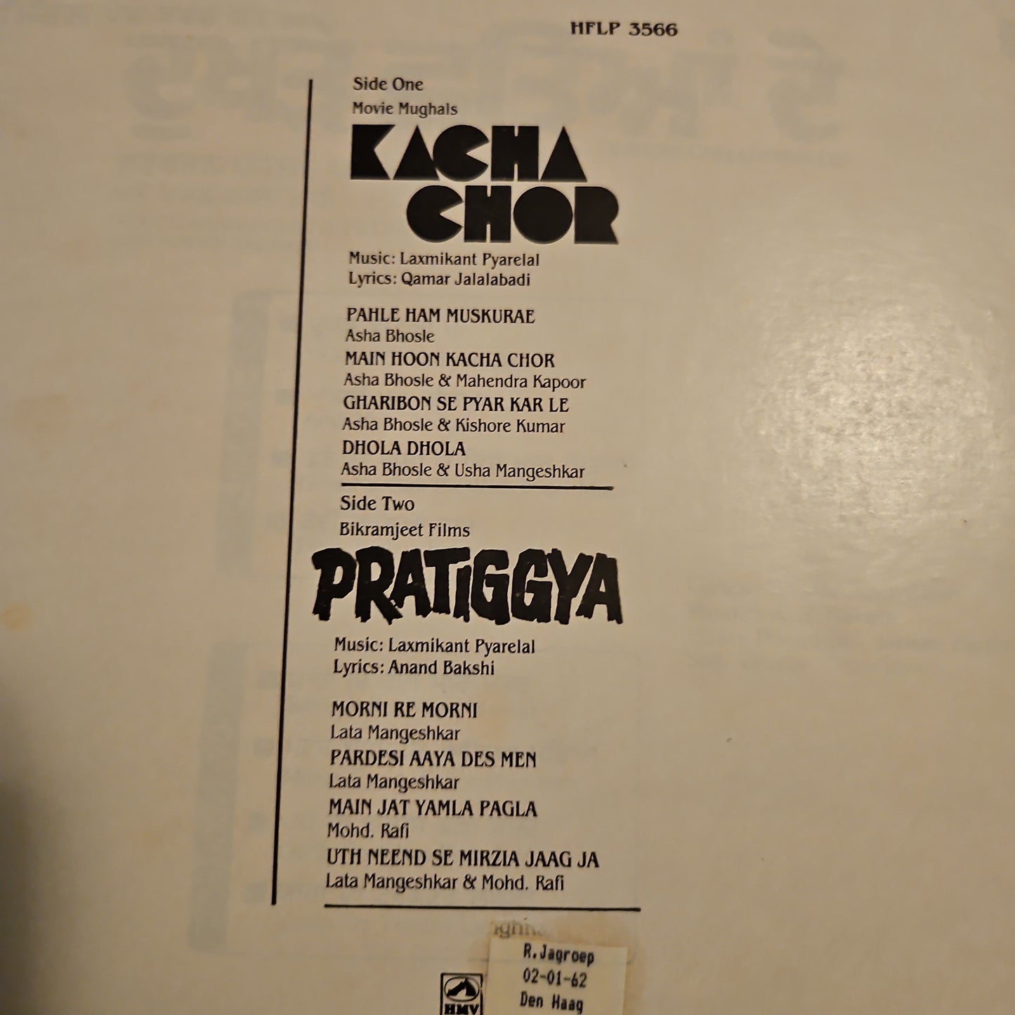 kacha Chor and Pratiggya - Laxmikant Pyarelal superhit with Rafi's song "Mai Jat Yamla" Near Mint Pristine