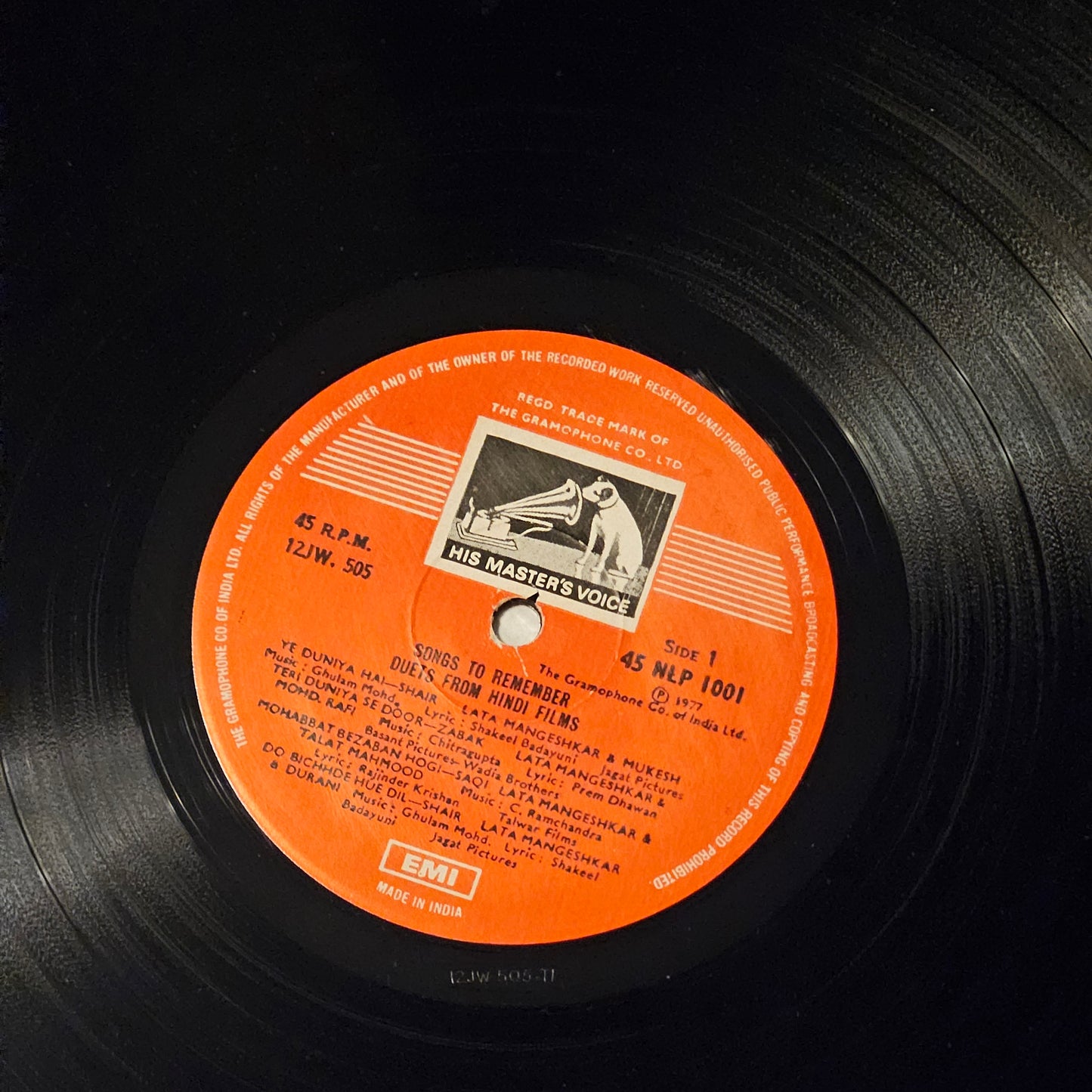 Duets - Songs to remember in excellent condition - superb and rare collection of rare classic songs - from films Halaku, Parvarish, Shair- 45 rpm LP