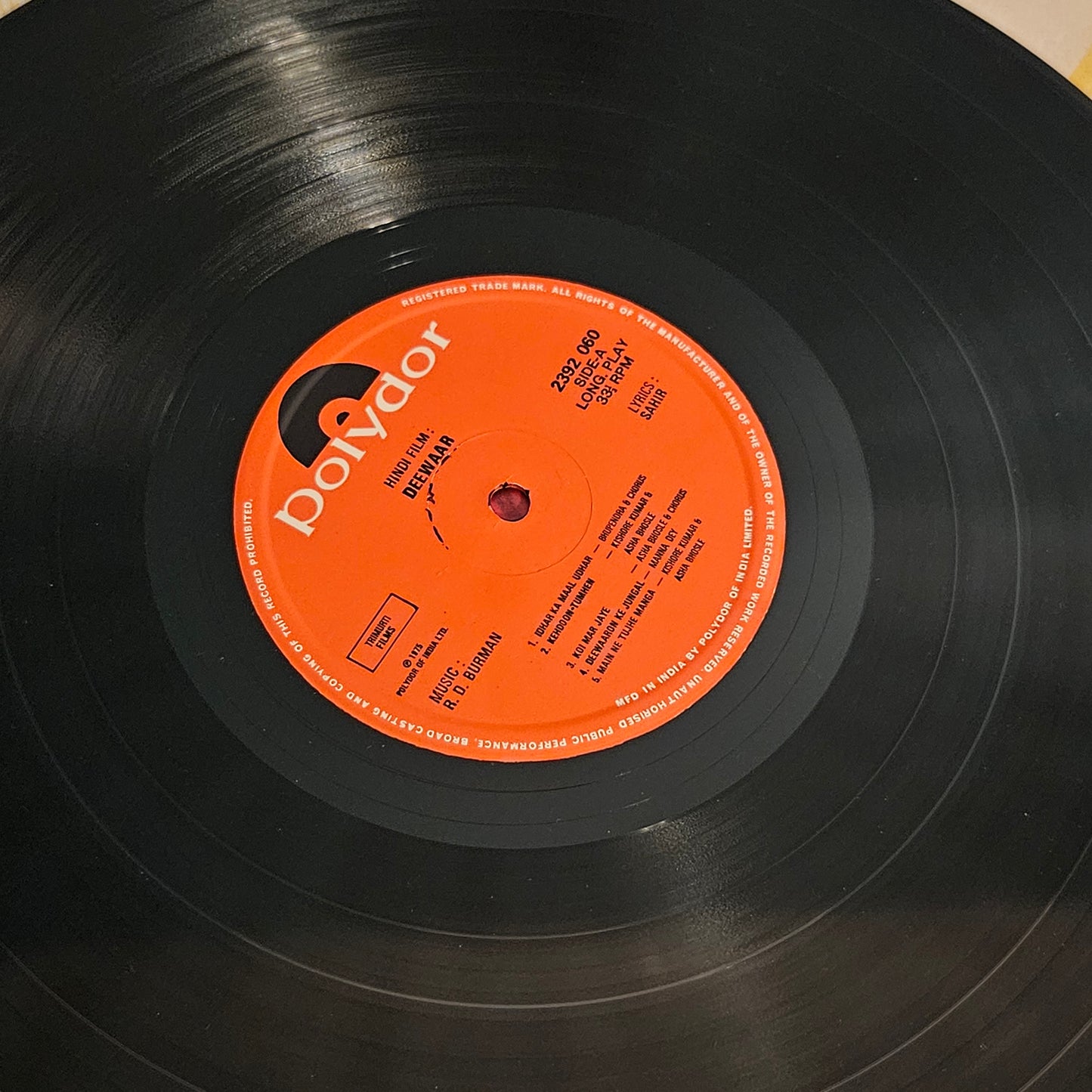 DEEWAR - R D Burman blockbuster with dialogue s in Excellent condition