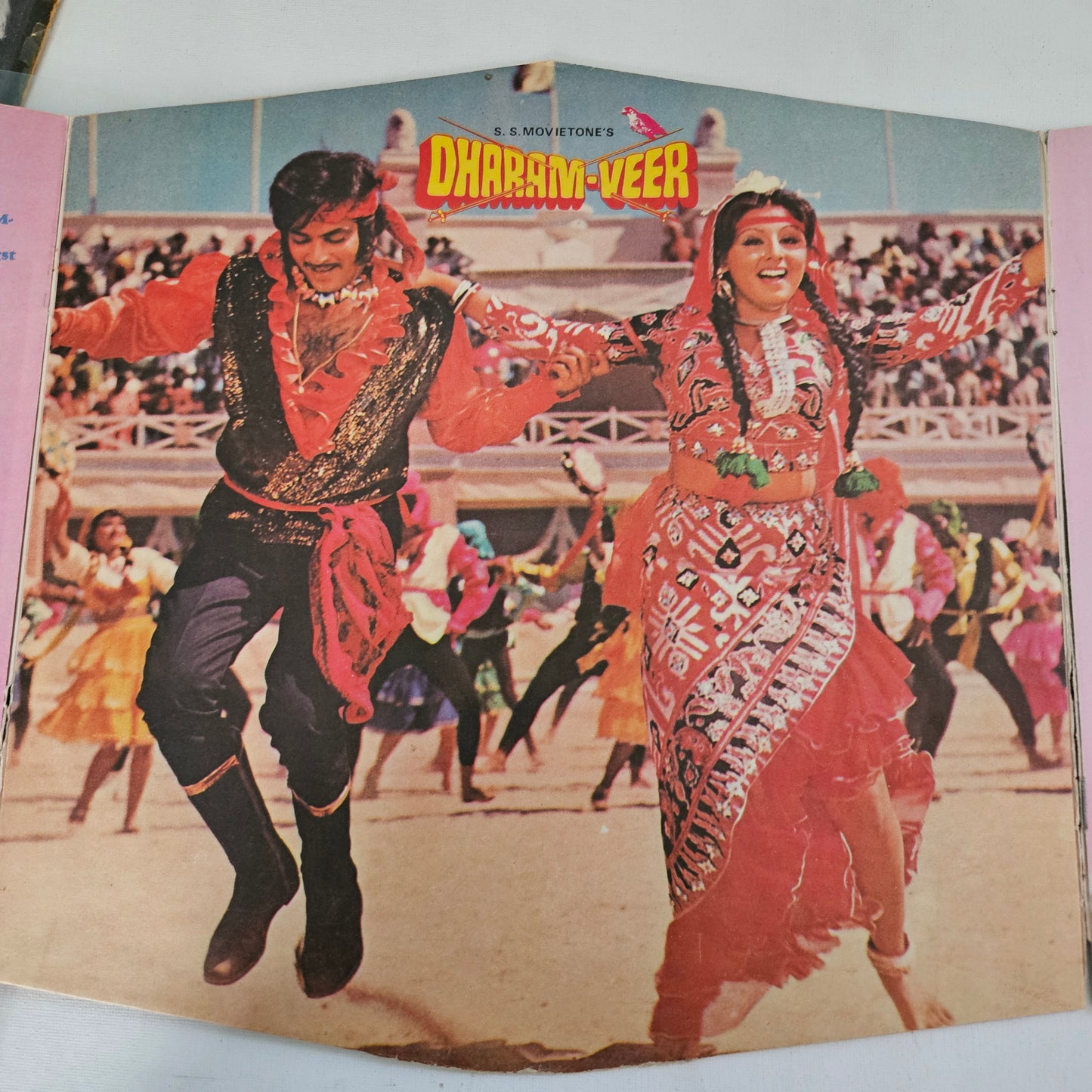 DHARAM-VEER - Laxmikant Pyarelal Superhit Multifold Cover collectible album in excellent