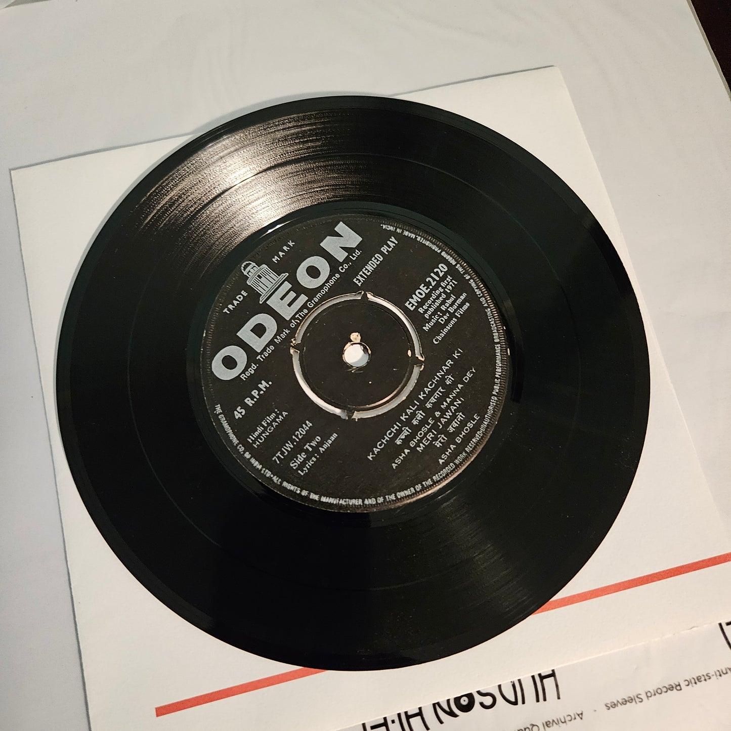 Hungama - R. D. Burman and Gulzar - HMV EP in excellent to NM