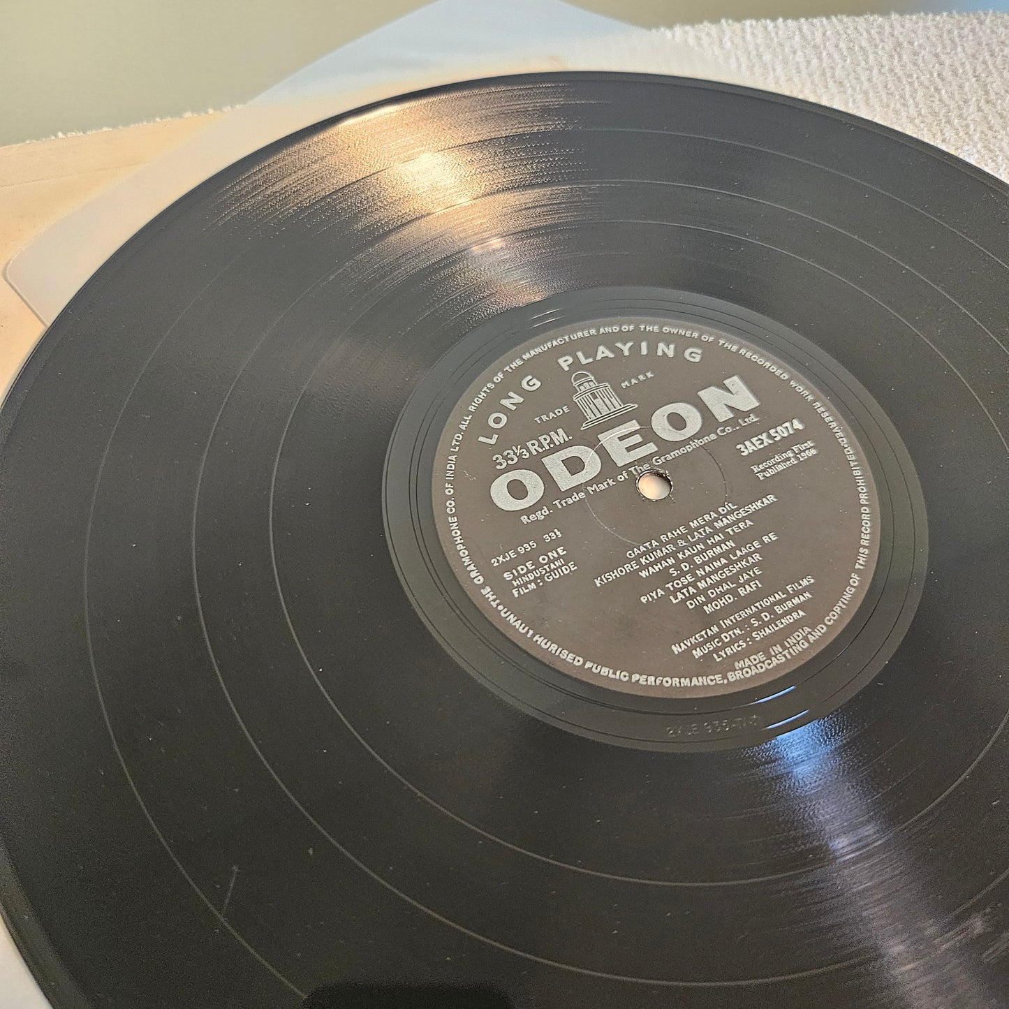 Guide - S D burman and Navketan blockbuster  odeon edition - Excellent condition