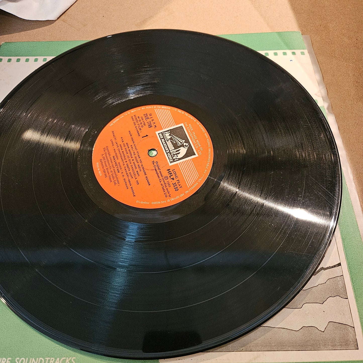 Nau Do Gyarah - S D BURMAN Classic record in excellent