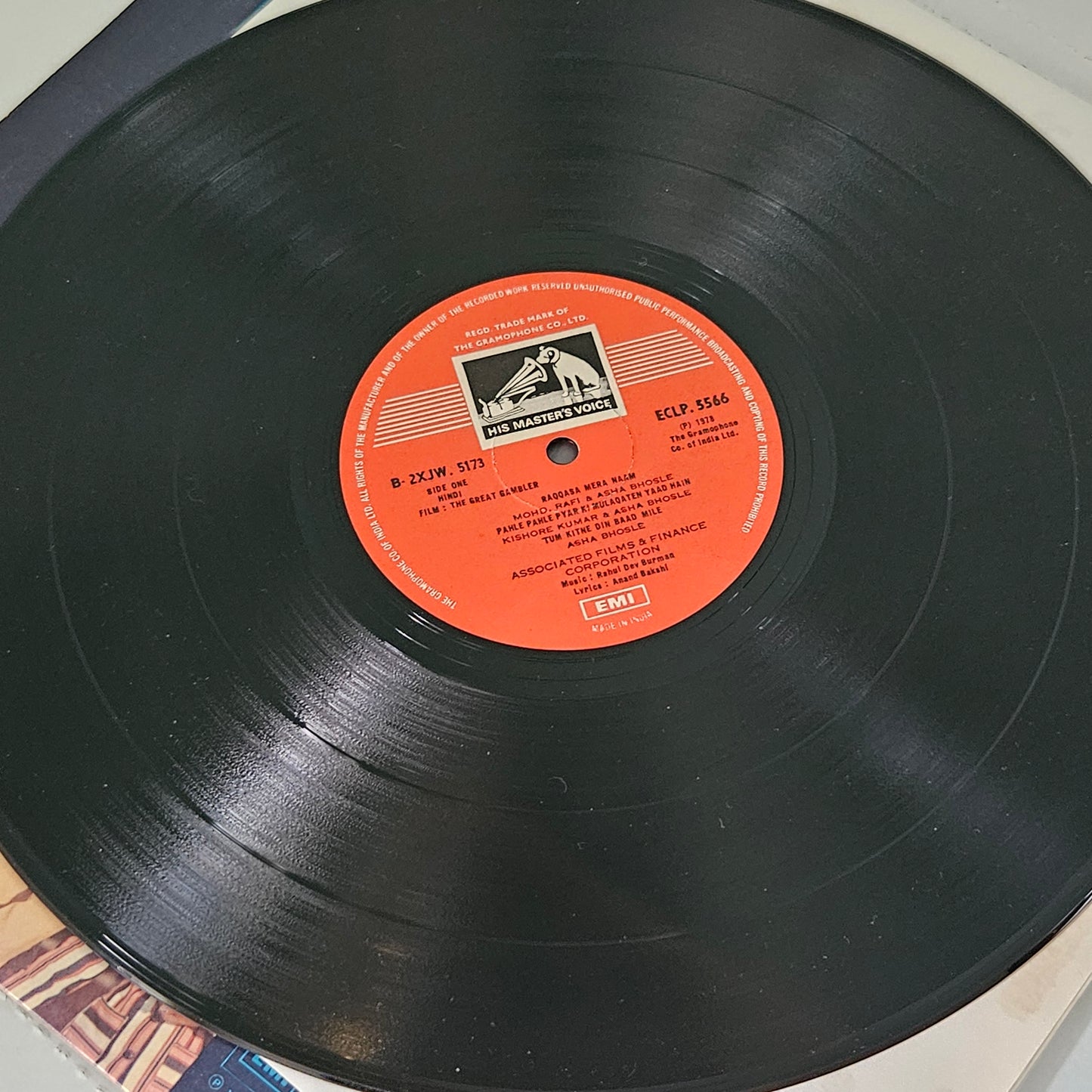 The Great gambler - Music by R. D. Burman in Gatefold rare Gun Cover in Near mint condition