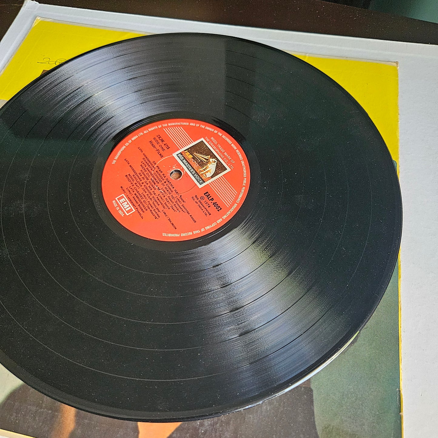 Laxmikant Pyarelal - Your Favourites from Laxmikant Pyarelal - red dog 1st HMV in excellent EALP4002