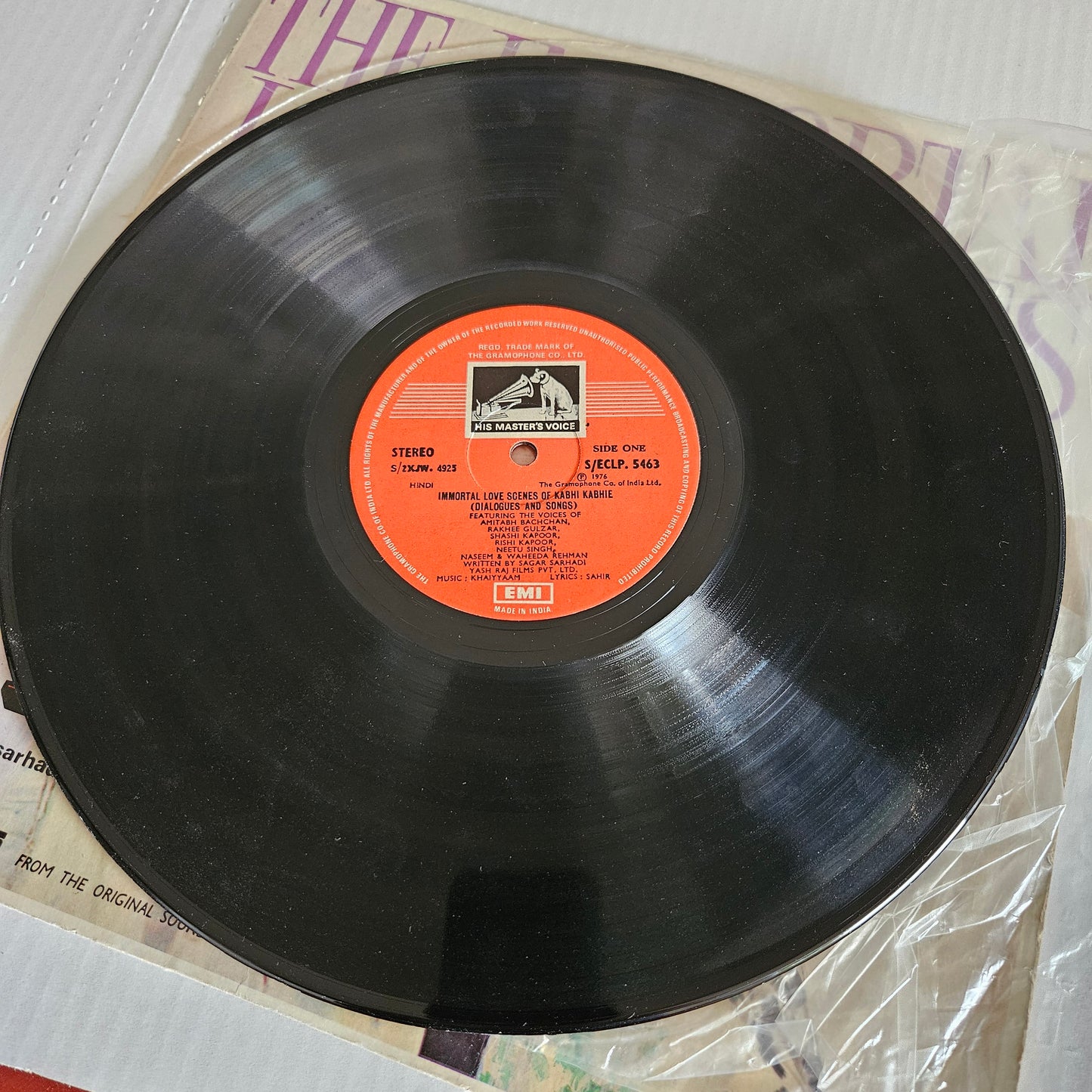 Dialogues from Kabhi Kabhie - Khaiyyam and Sahir classic - in near mint ECLP5643
