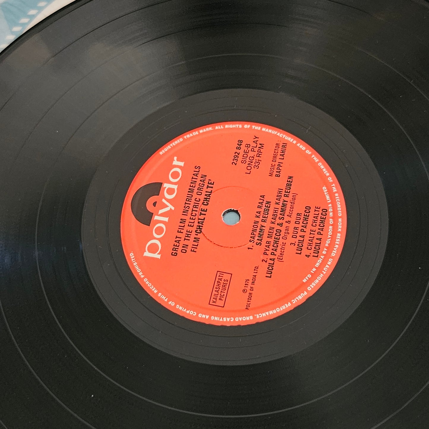 Julie and Chalte Chalte - electric Organ Instrumental in near mint