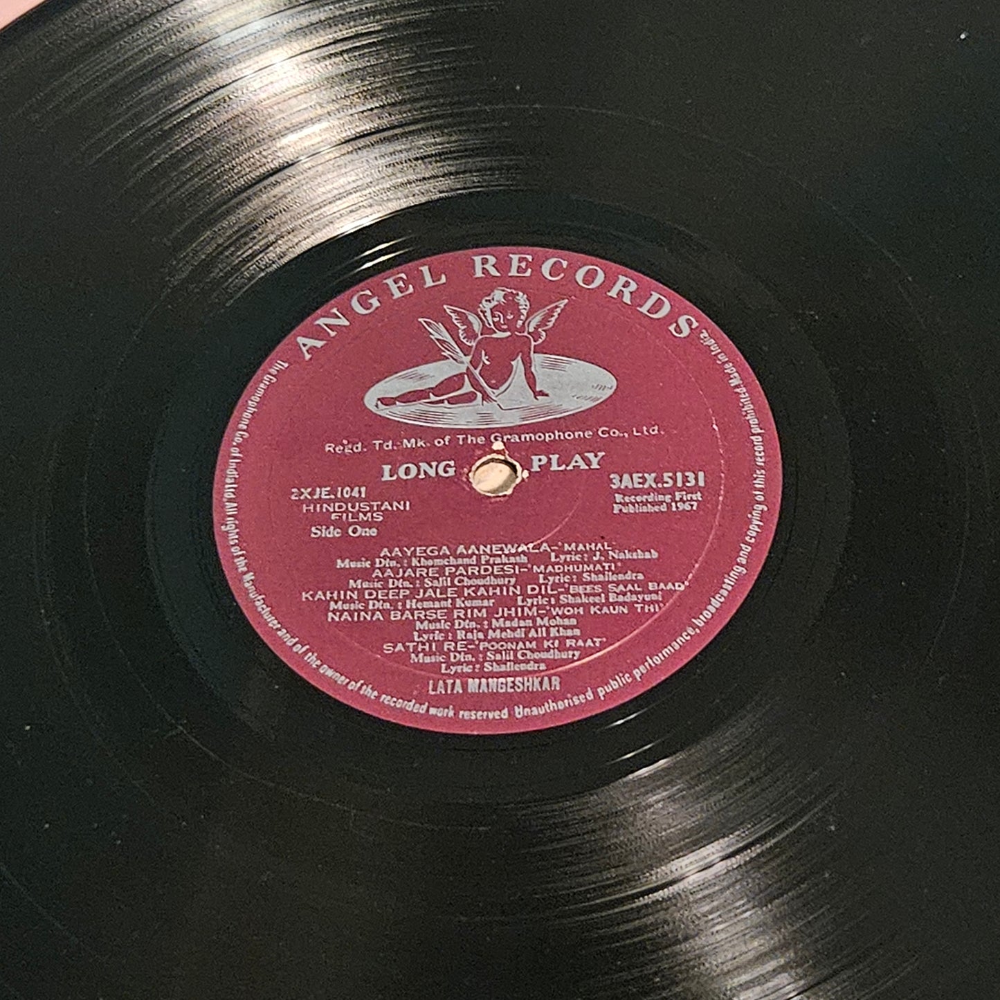 Lata mangeshkar - haunting melodies of Lata Mangeshkar 1st Angel in VG /. Excellent condition - Read Description