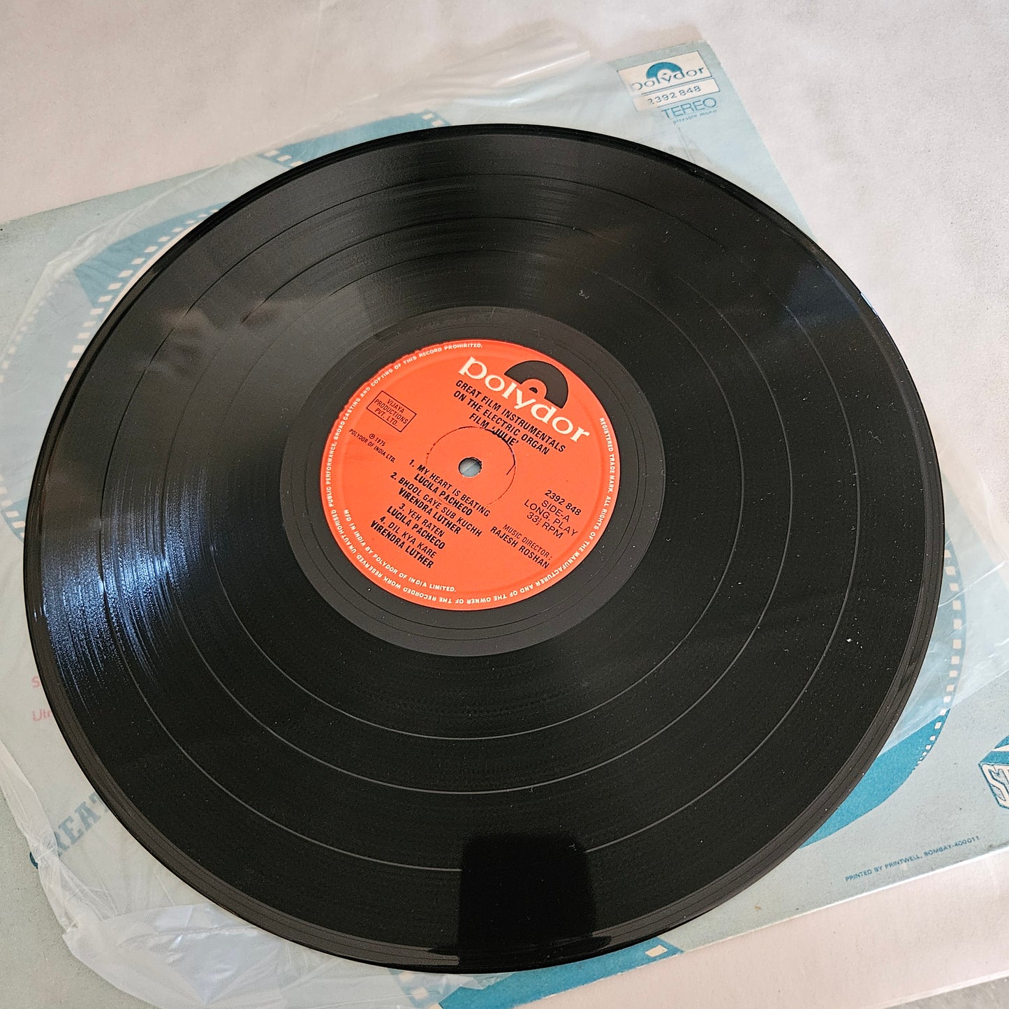 Julie and Chalte Chalte - electric Organ Instrumental in near mint