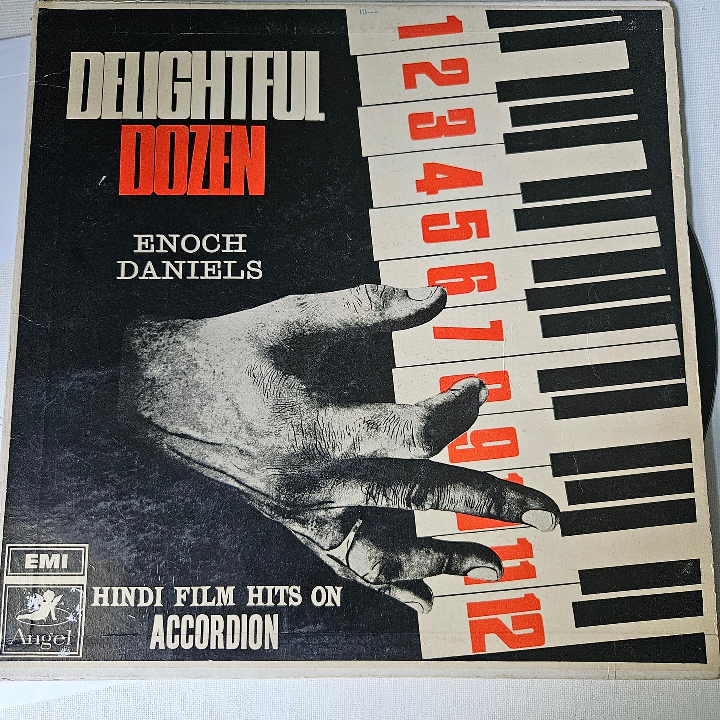Enoch Daniel's Delightful Dozen 1st Ring Odeon in VG