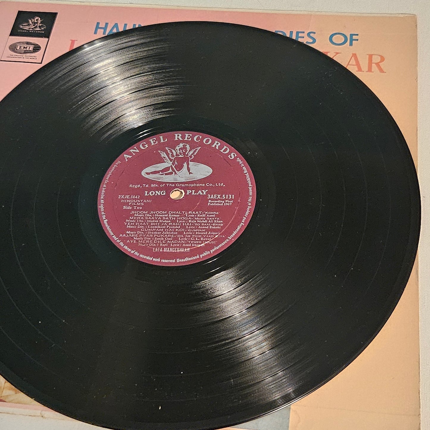Lata mangeshkar - haunting melodies of Lata Mangeshkar 1st Angel in VG /. Excellent condition - Read Description