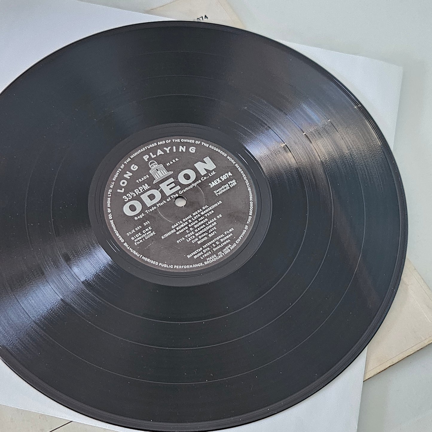 Guide - S D burman and Navketan blockbuster odeon edition - Excellent condition