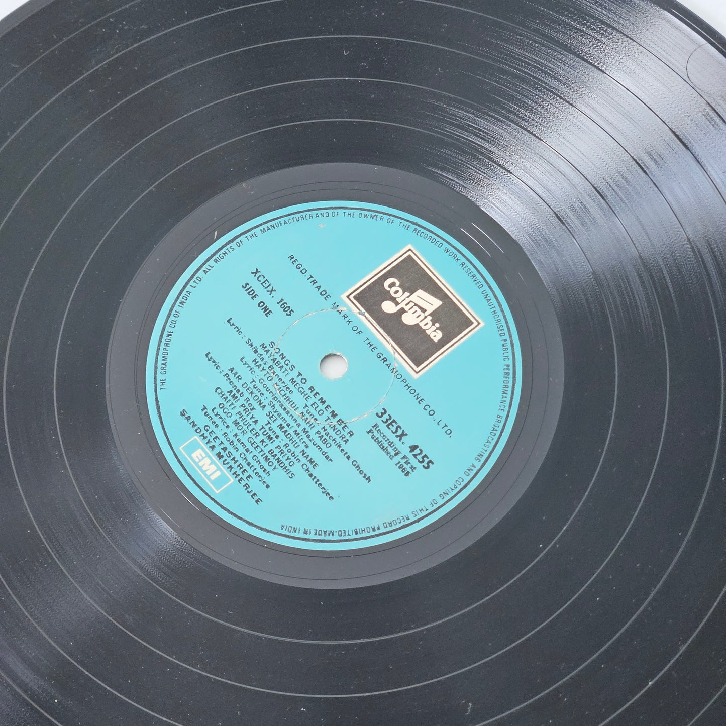 Bengali songs - Hemanta Kumar amd Sandhya Mukherjee - Songs to remember in near mint - 33ESX 4255