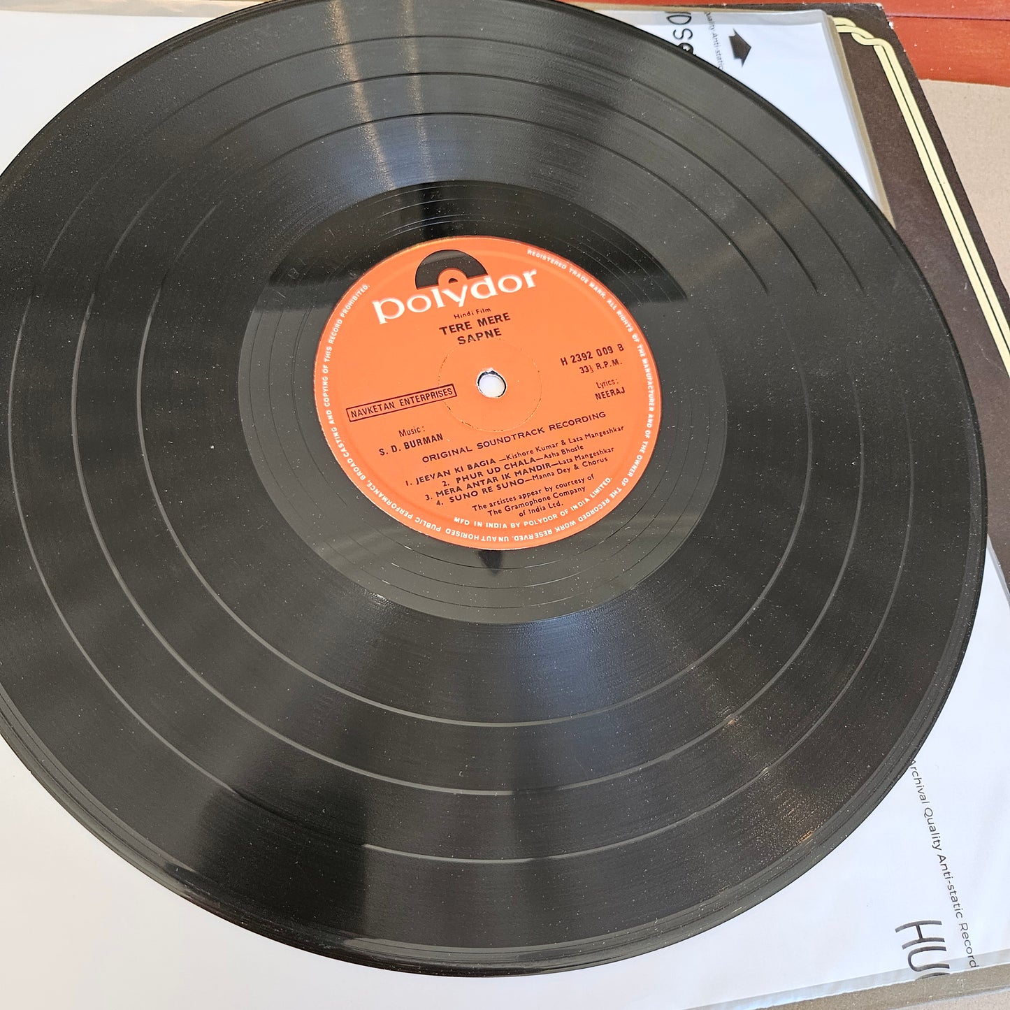 Tere Mere Sapne - S D Burman superhit in excellent condition close to near mint