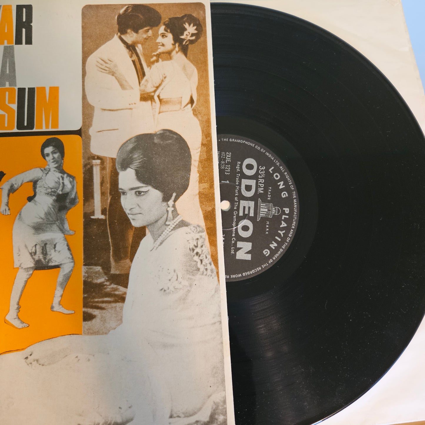 Pyar Ka Mousum - R D Burman - odeon in near mint