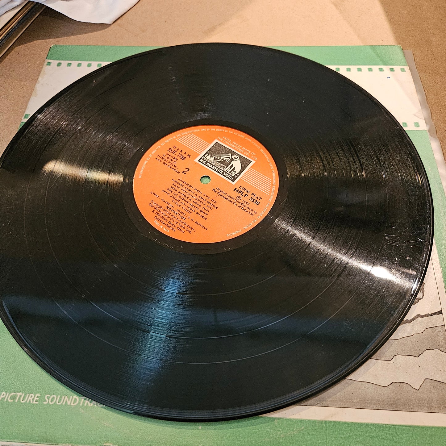 Nau Do Gyarah - S D BURMAN Classic record in excellent
