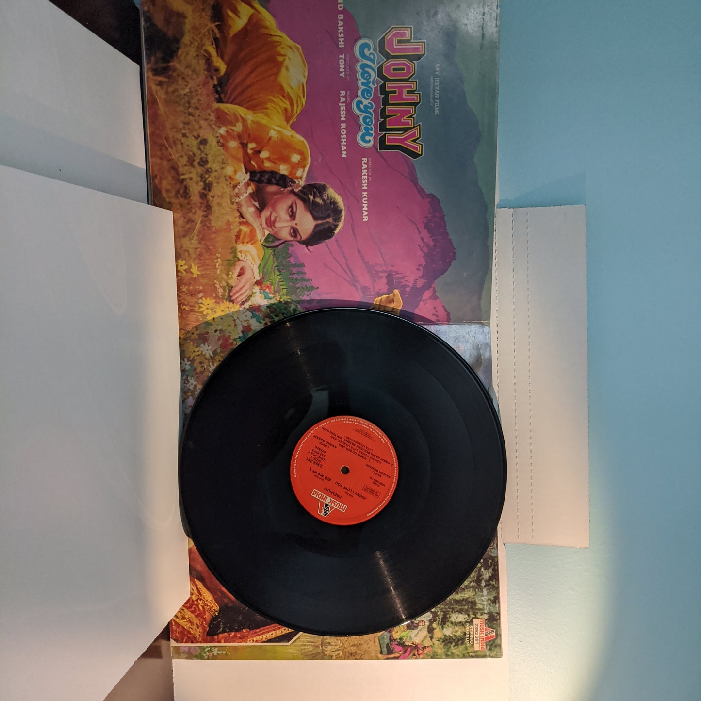JOHNY I LOVE YOU - Music by Rajesh Roshan in NEAR MINT in SUPREME STEREO GATEFOLD