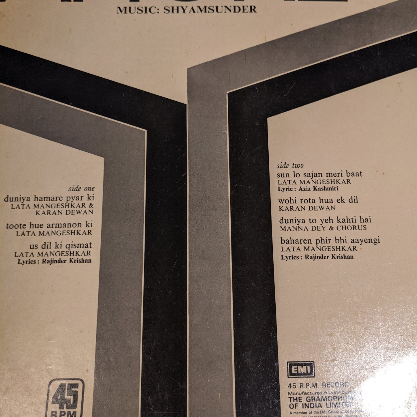 LAHORE - Etrnal classsics with SuperhIt lata songs in near Mint