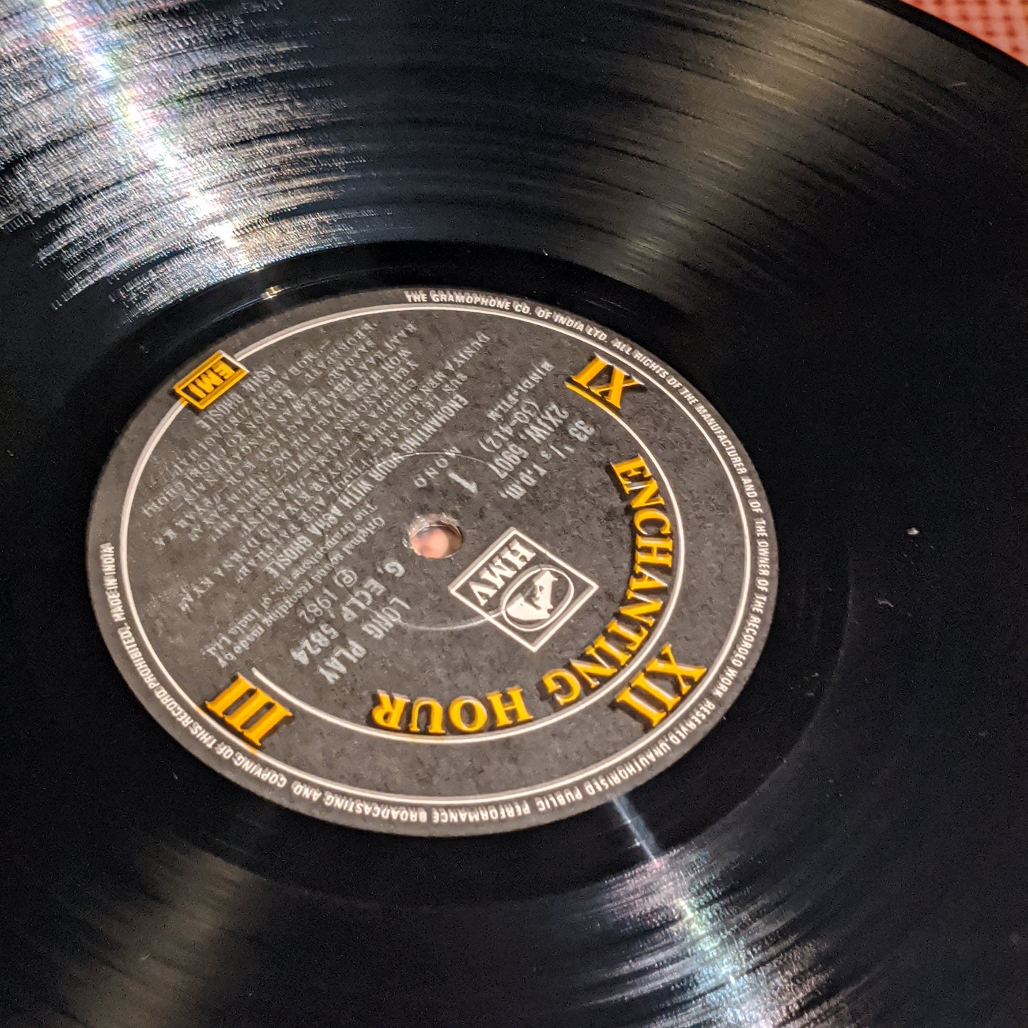 Mukesh - enchanting hour in excellent condition