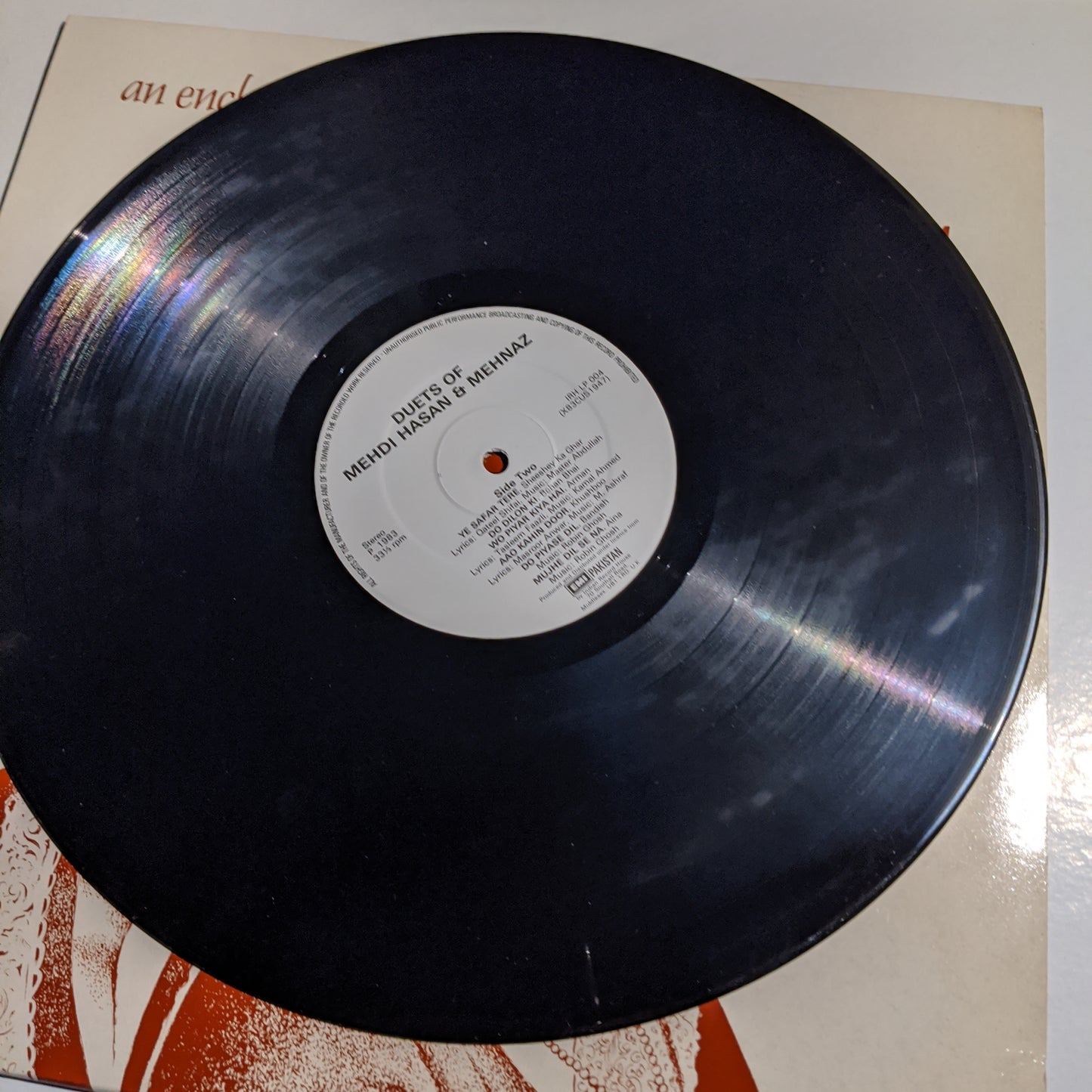 An enchanting hour of duets - Mehdi Hassan and Mehnaz in excellent condition