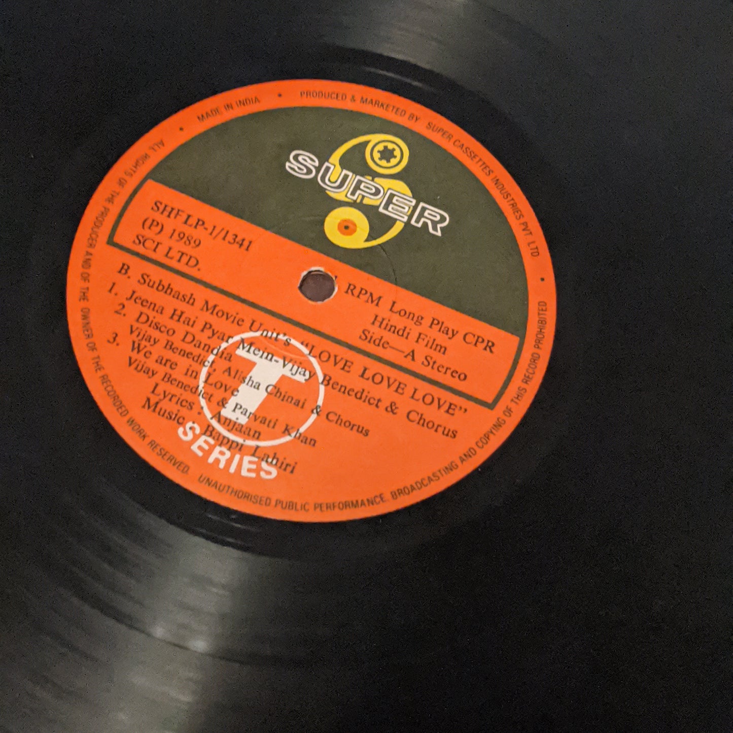 Love Love Love - bappi Lahiri superhit first pressing in Excellent condition