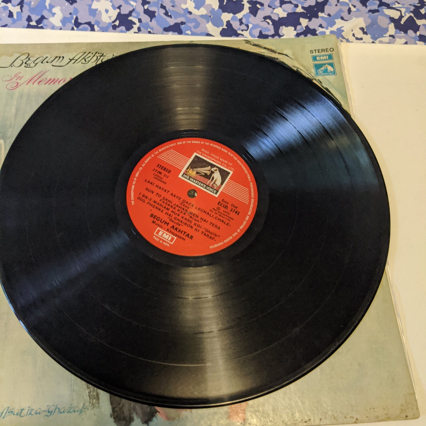 Begum Akhtar In Memoriam (Kalam-E-Asatiza) Gatefold Stereo record in Excellent condition
