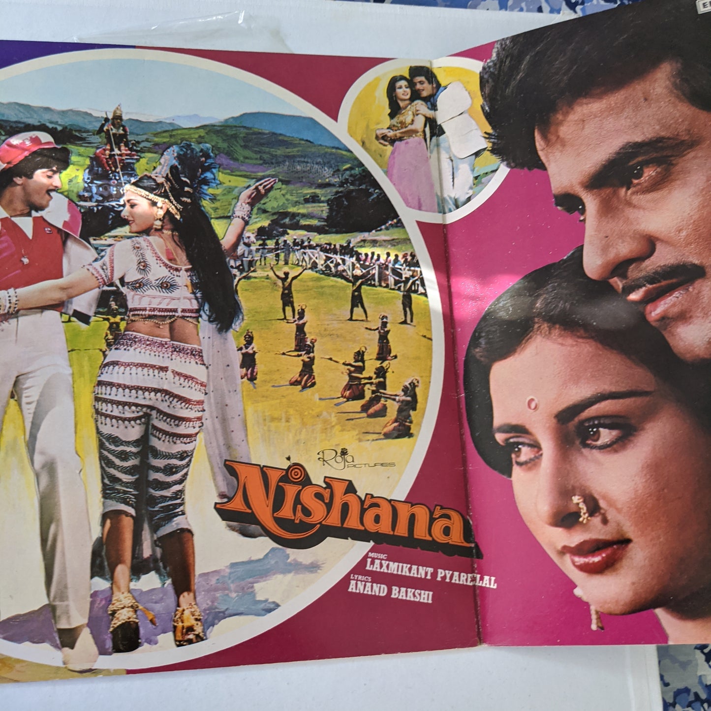 Nishana - laxmikant pyarela -bookfold in excellent condition