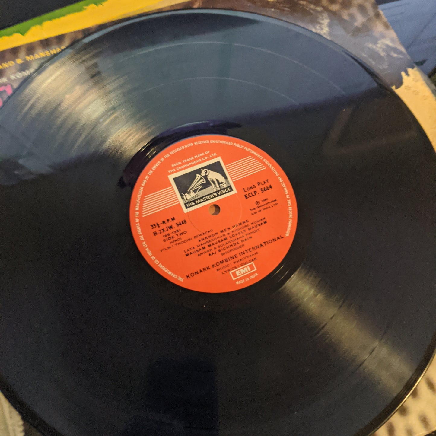 Thodisi bewafai - Music by Khaiyyam - in excellent