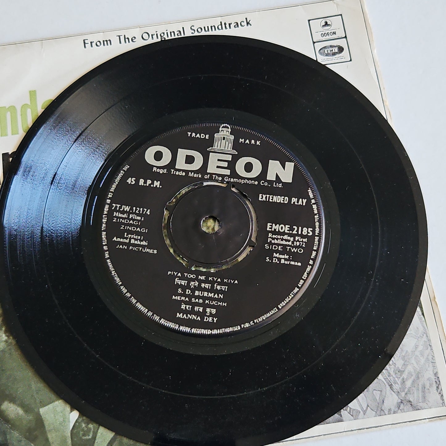 Zindagi Zindagi - S D burman - ep in excellent condition