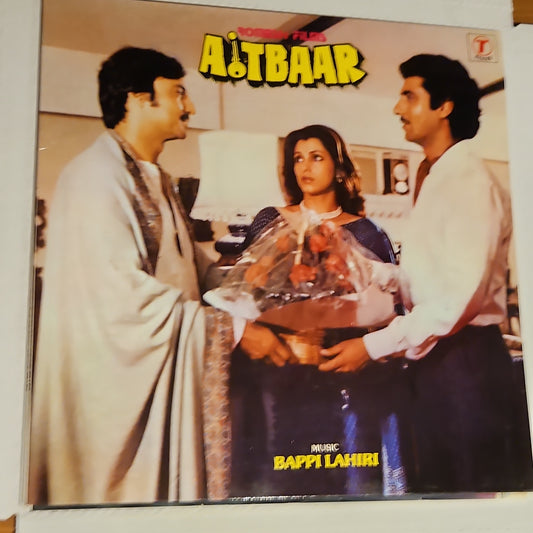 Aitbaar - bappi Lahiri superhit with Bhupinder ghazals in Near mint condition - Pristine