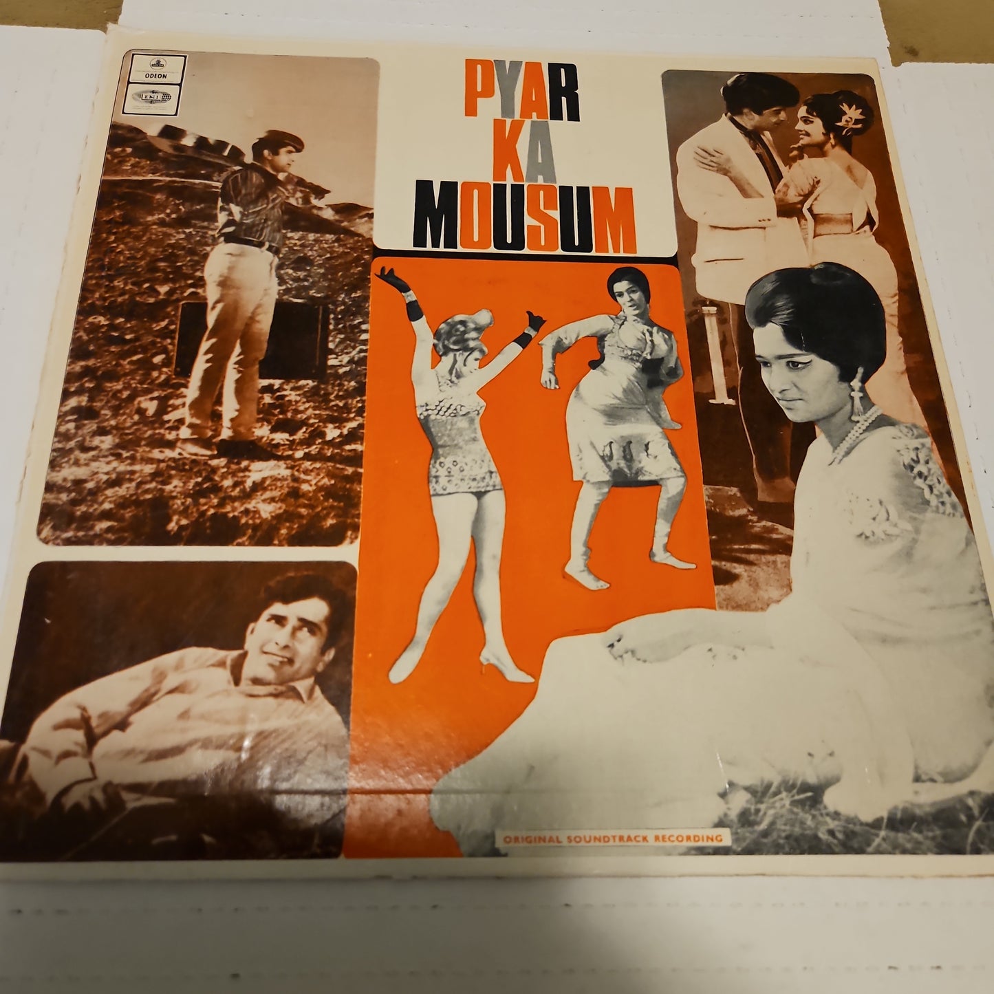 Pyar Ka Mousum - R D Burman superht in TMPL label - crisp recording near mint