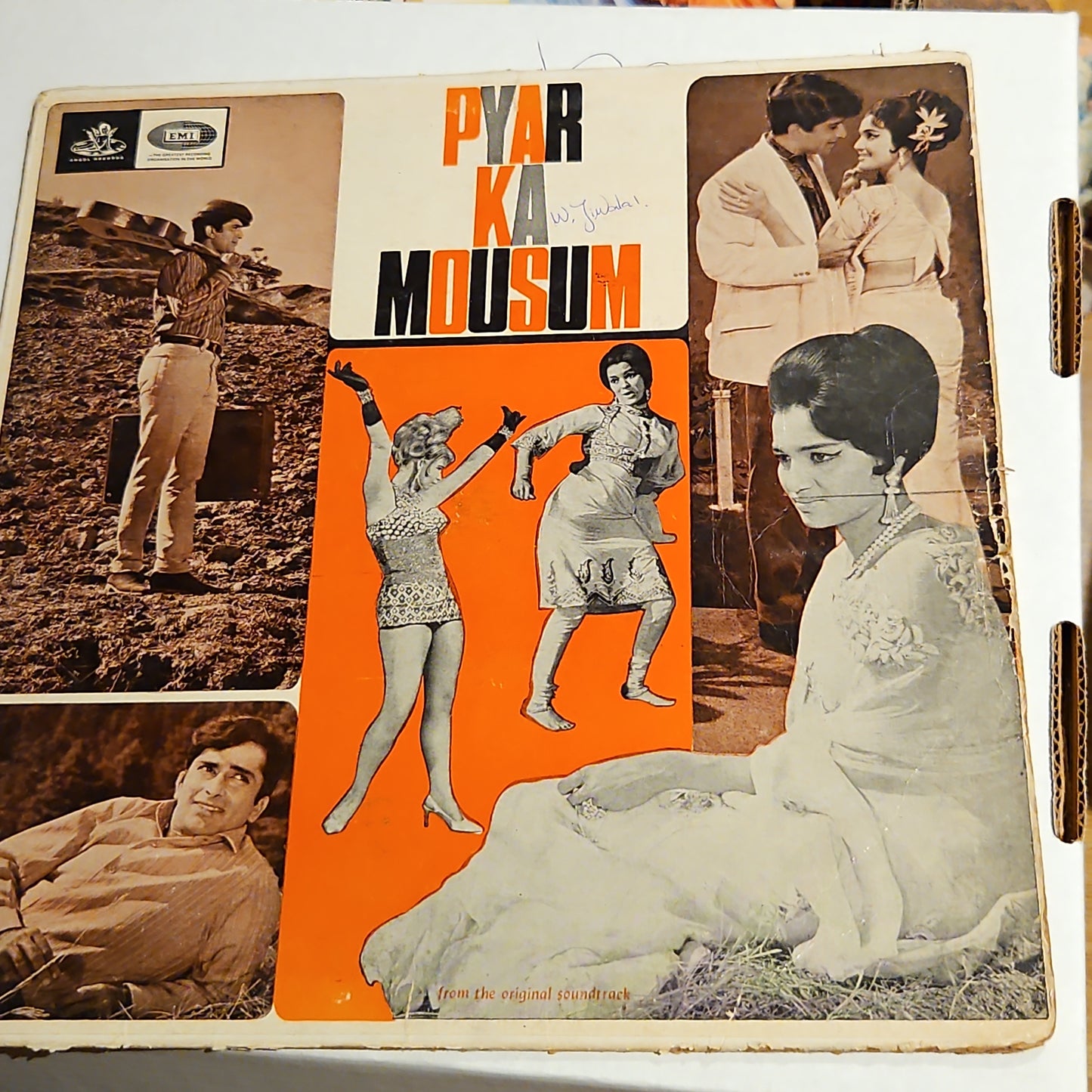 Pyar Ka Mousum - Music By R. D Burman -1st angel in VG condition Read details