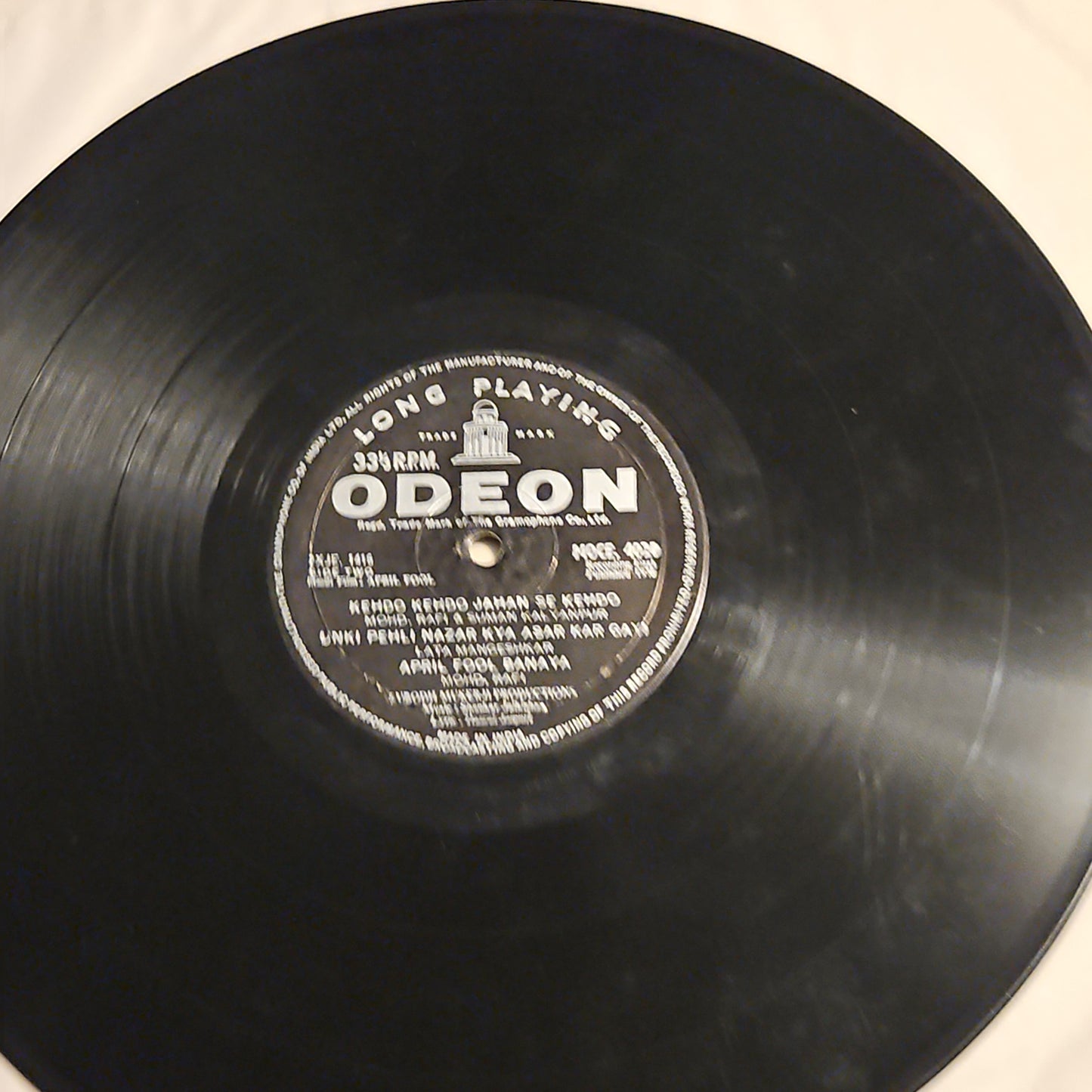 April Fool - 1st Odeon Ring in VG+ condition - Music ShankarJaikishan