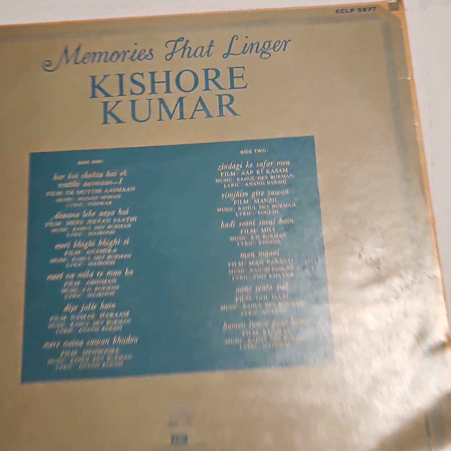 Kishore Kumar - memories that linger- Superb collection in Excellent include Rimzim Gire sawan, diye jalte hai and aanewala pal