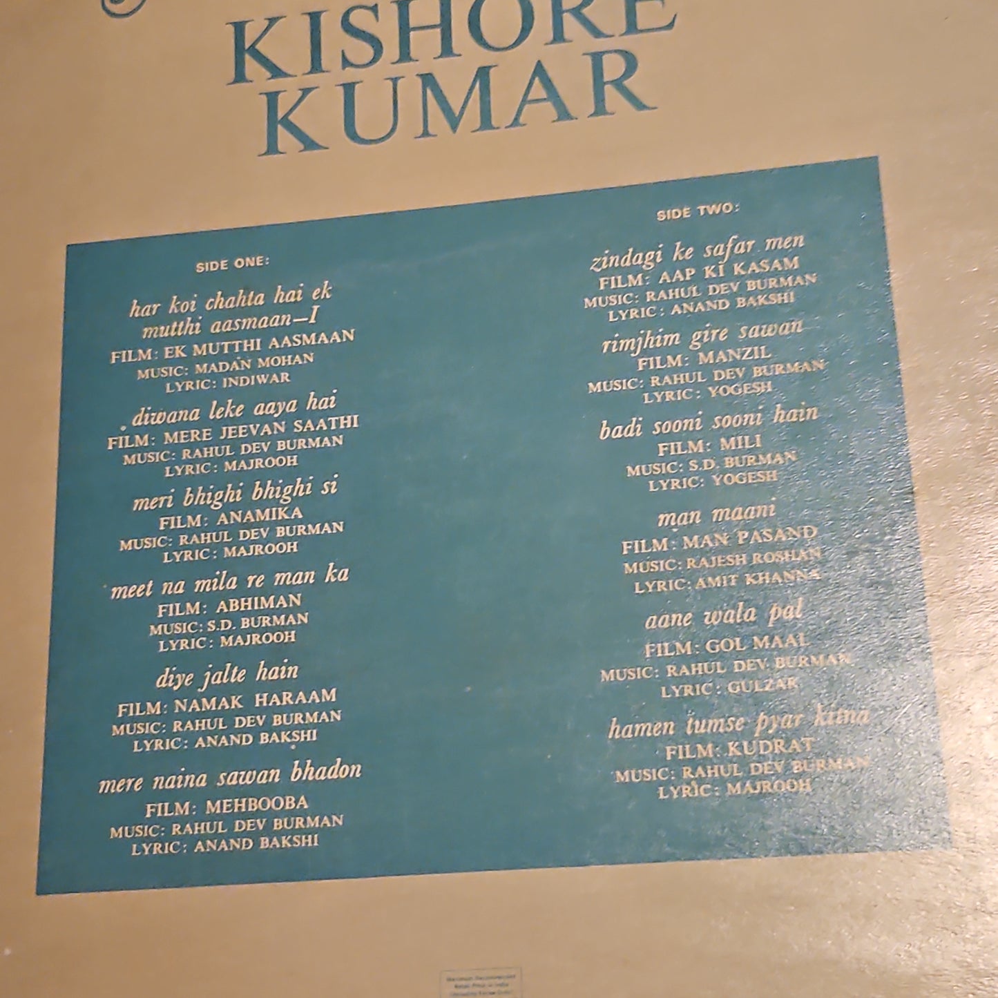 Kishore Kumar - memories that linger- Superb collection in Excellent include Rimzim Gire sawan, diye jalte hai and aanewala pal