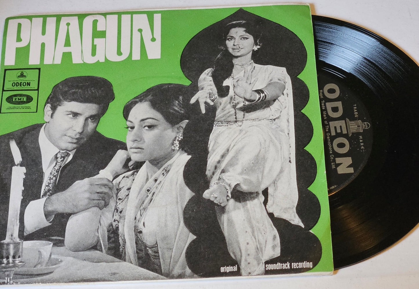 Phagun - S D Burman  classic EP  in Near mint thick center odeon