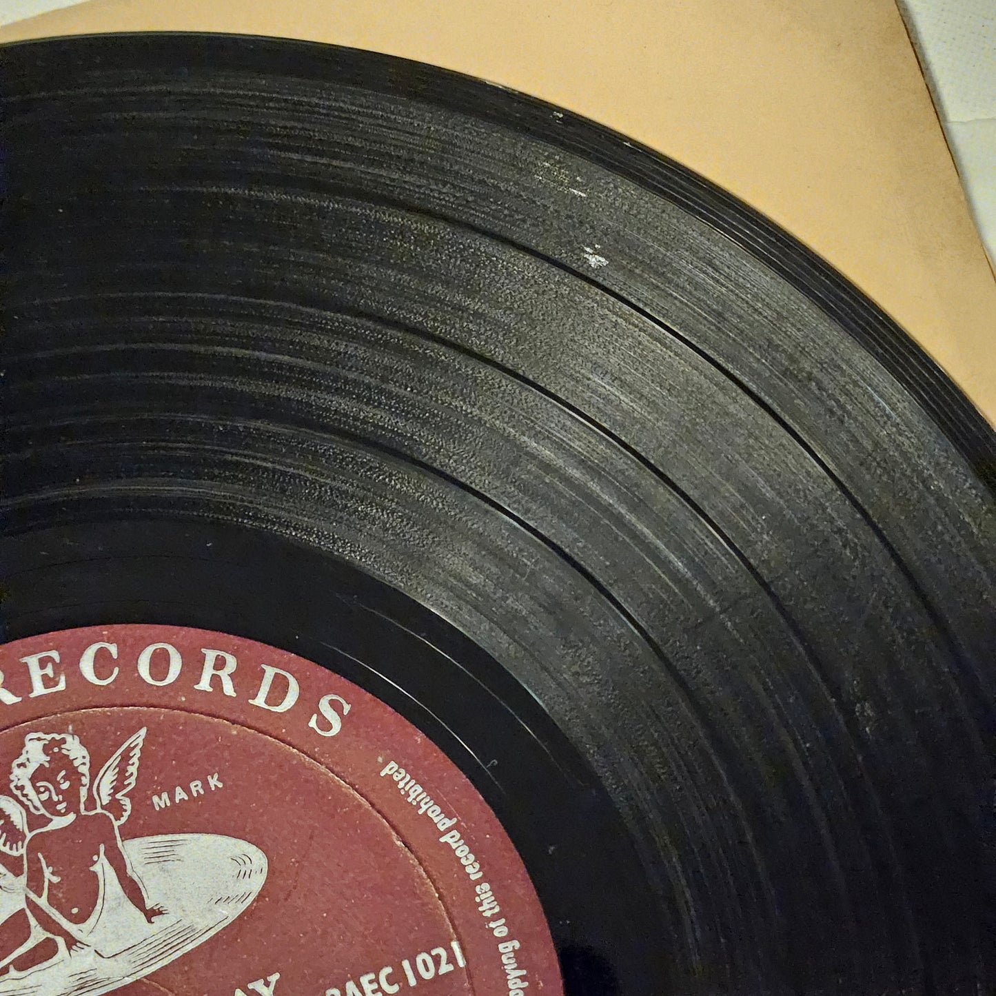 Main Chup Rahungi  - 10 inch angel original soundtrack - Music by Chitragupta -  Classic in VG to VG+ Rare find