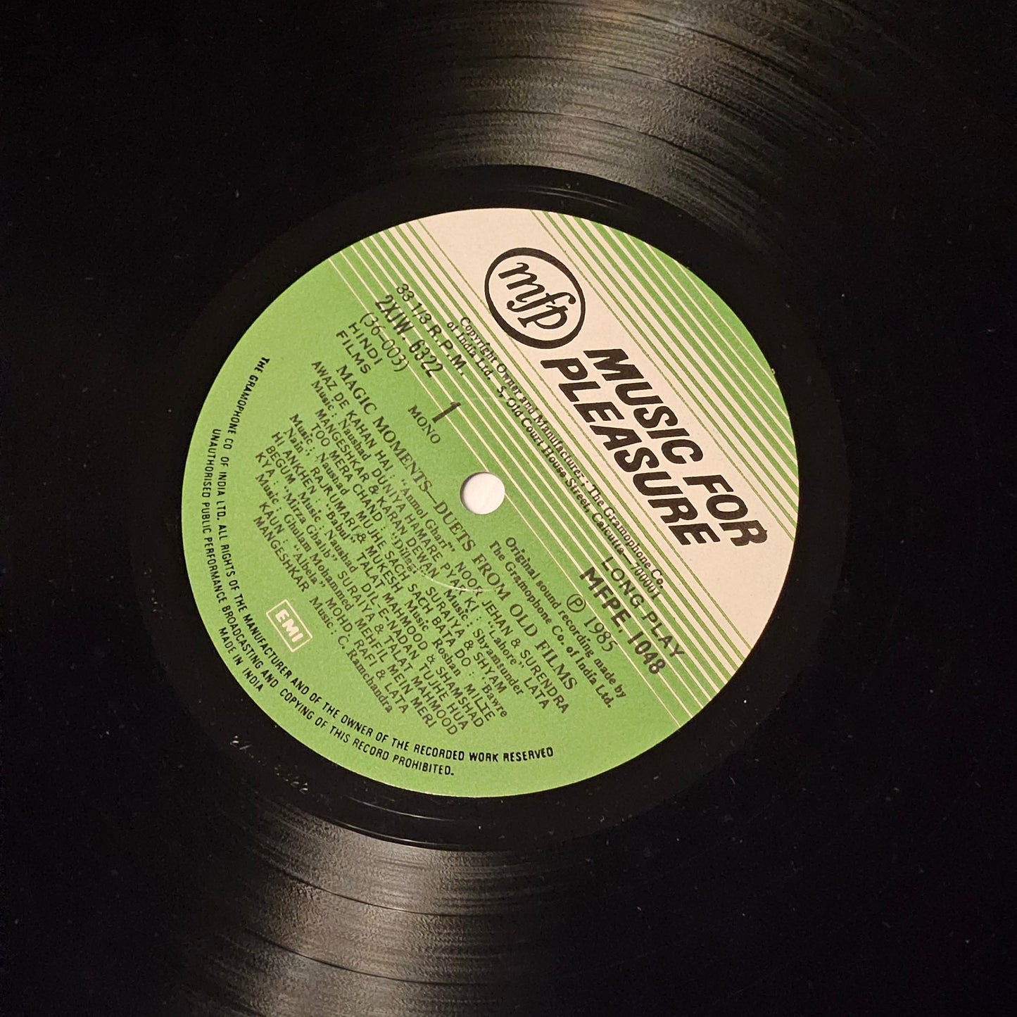 Duets from Old films - Original soundtrack- Magic Moments - in near mint condition