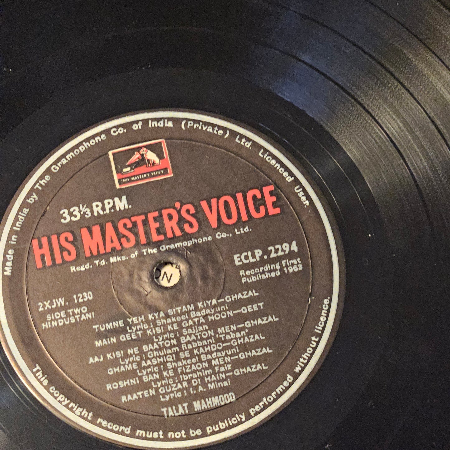 Talat Mahmood - This is Talat mahmood - collection of Geets and  Ghazals in VG++