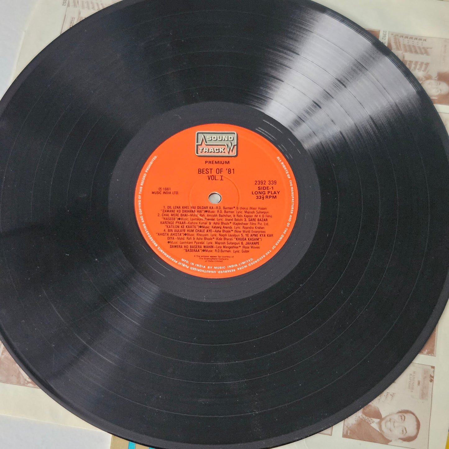 Best of 1981 - Blockbster hits frm films in excellent condition MIL from original soundtracks in Gatefold edition